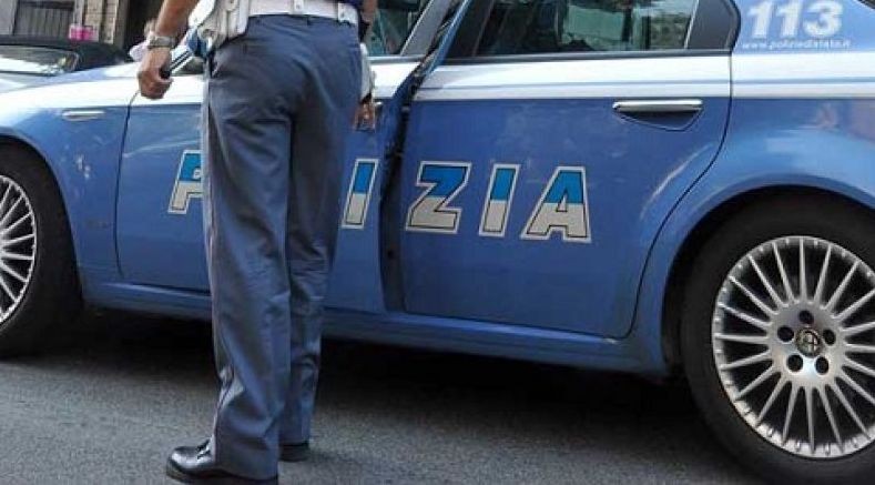 11225916auto-polizia