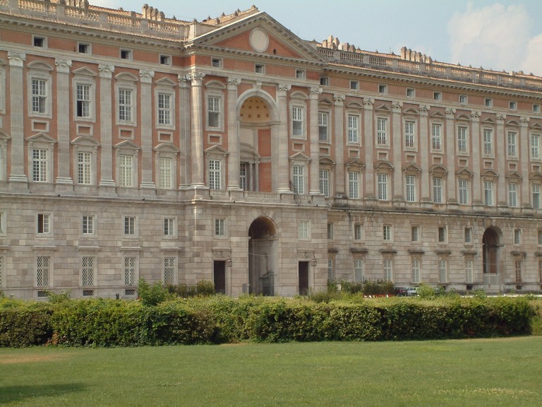 reggia-di-caserta-facciata