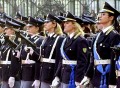 20040528 - POLIZIA: 13MILA LE DONNE, SARZANA COMMISSARIATO PIU' ROSA -DATI A PREMIAZIONE POLIZIOTTA CANDIDATA A PREMIO DONNE EUROPA-  Poliziotte schiarate per un picchetto d'onore.  Sono 13 mila le donne in Polizia,
pari al 13% dell'organico che e' di oltre 100mila persone. E il commissariato piu' 'rosa' e' quello di Sarzana, in provincia di
La Spezia (con il 55 per cento di donne), seguito dalle Questure di Prato e Savona con il 25%. ANSA / ARCHIVIO /JI