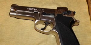 pistola