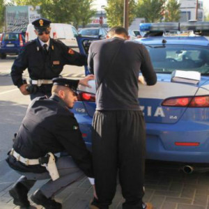 polizia-perquisizione