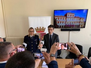 presentazione anna leuci