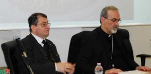 L'avv Crisileo con patriarca mons Pizzaballa